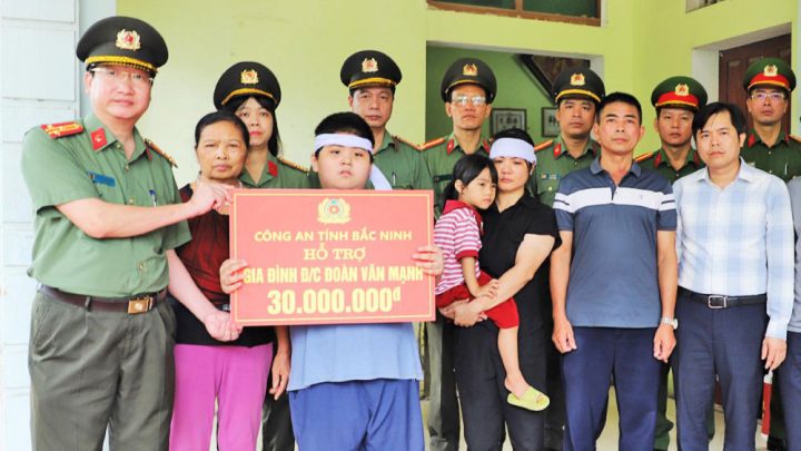 Thăm hỏi, hỗ trợ thân nhân Tổ phó Tổ bảo vệ tử vong khi làm nhiệm vụ