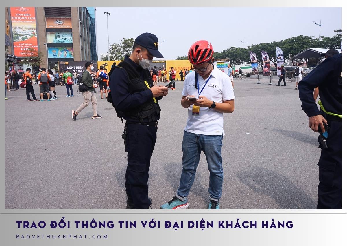 trao doi thong tin voi dai dien khach hang